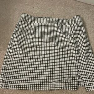 Garage skirt